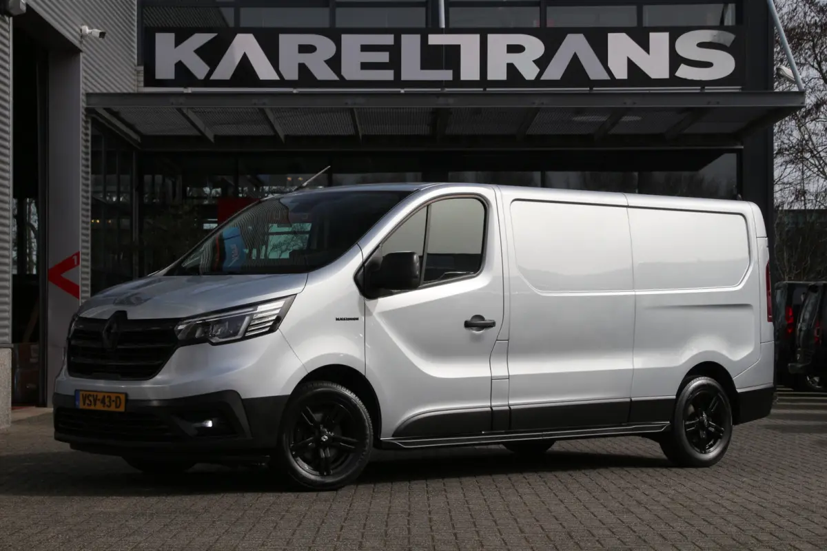 2.0 DCI 110 | L2H1 | Black edition | Cruise | Airco..