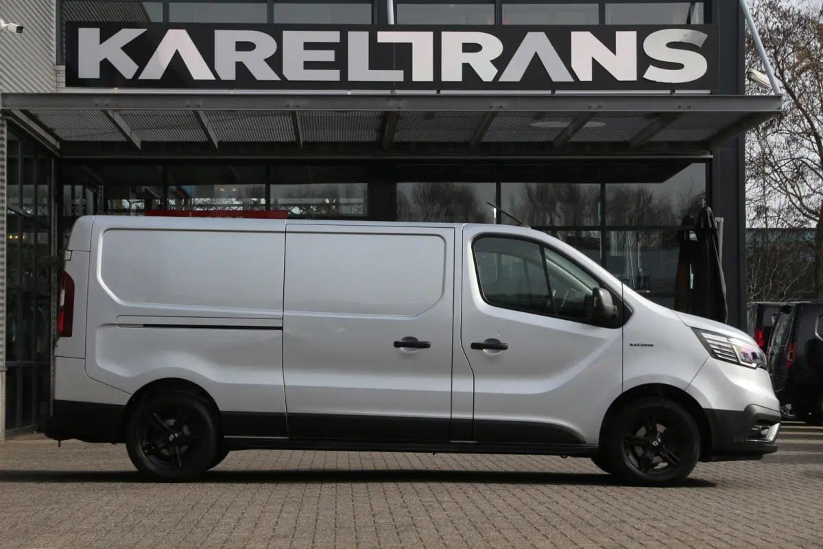 2.0 DCI 110 | L2H1 | Black edition | Cruise | Airco..