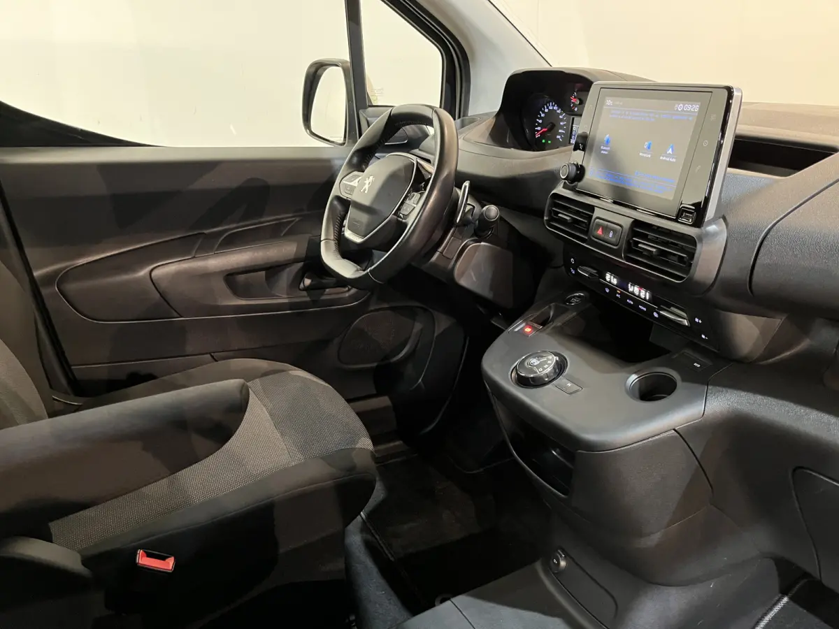 1.5 BlueHDI Long 130 PK Automaat / Servicebus / Sortimo Inrichting / Euro 6 / Schuifdeur L + R / Airco / Camera / CarPlay / Cruise Control / 50.300 KM !!