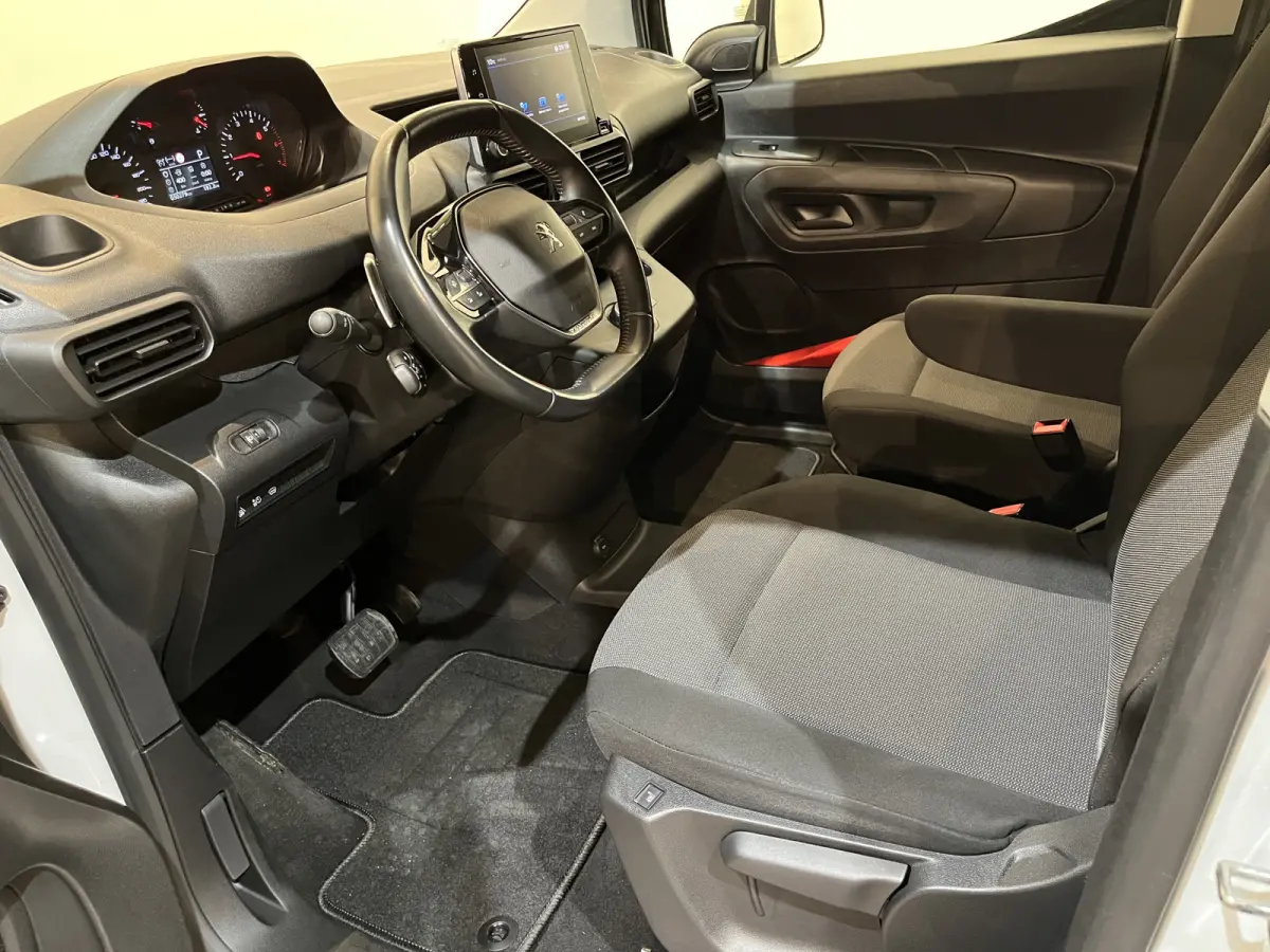 1.5 BlueHDI Long 130 PK Automaat / Servicebus / Sortimo Inrichting / Euro 6 / Schuifdeur L + R / Airco / Camera / CarPlay / Cruise Control / 50.300 KM !!