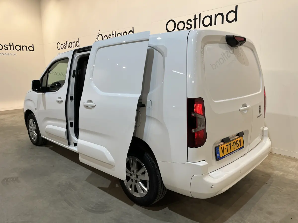 1.5 BlueHDI Long 130 PK Automaat / Servicebus / Sortimo Inrichting / Euro 6 / Schuifdeur L + R / Airco / Camera / CarPlay / Cruise Control / 50.300 KM !!