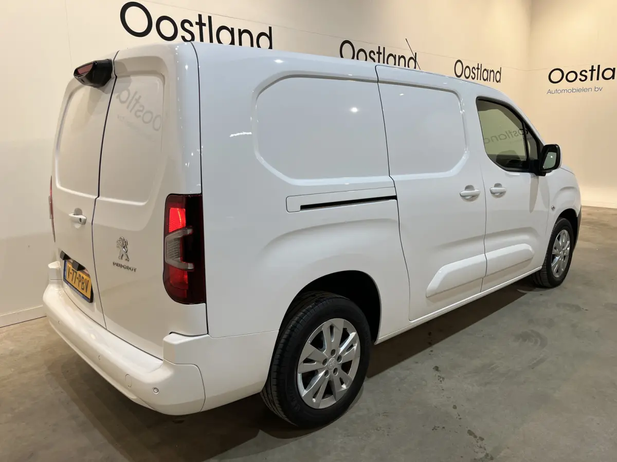 1.5 BlueHDI Long 130 PK Automaat / Servicebus / Sortimo Inrichting / Euro 6 / Schuifdeur L + R / Airco / Camera / CarPlay / Cruise Control / 50.300 KM !!