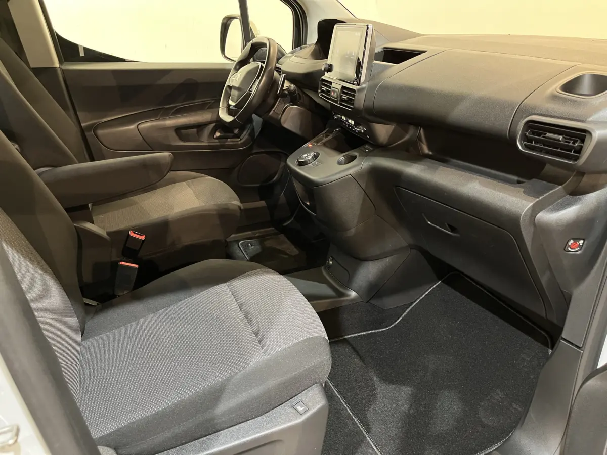 1.5 BlueHDI Long 130 PK Automaat / Servicebus / Sortimo Inrichting / Euro 6 / Schuifdeur L + R / Airco / Camera / CarPlay / Cruise Control / 50.300 KM !!