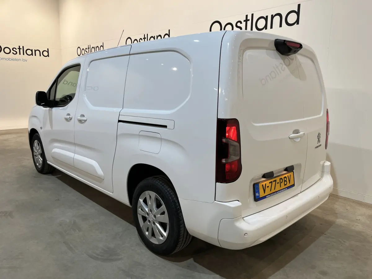 1.5 BlueHDI Long 130 PK Automaat / Servicebus / Sortimo Inrichting / Euro 6 / Schuifdeur L + R / Airco / Camera / CarPlay / Cruise Control / 50.300 KM !!
