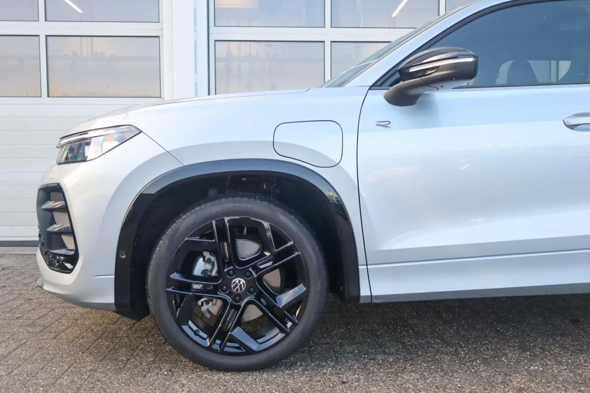 1.5 eHybrid 204pk R-Line Edition | Trekhaak Wegklapbaar | Black Style | Head-up