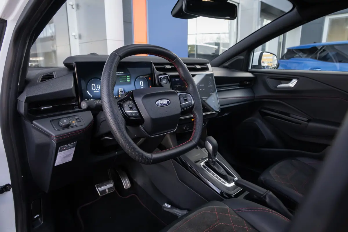 1.0 EcoBoost ST-Line X | Elek.panorama-dak | 360 camera | Adap cruise | Winterpakket | Dodehoek detectie | Apple Carplay/Android Auto|telefoonintegratie premium | Cruise control adaptief | D