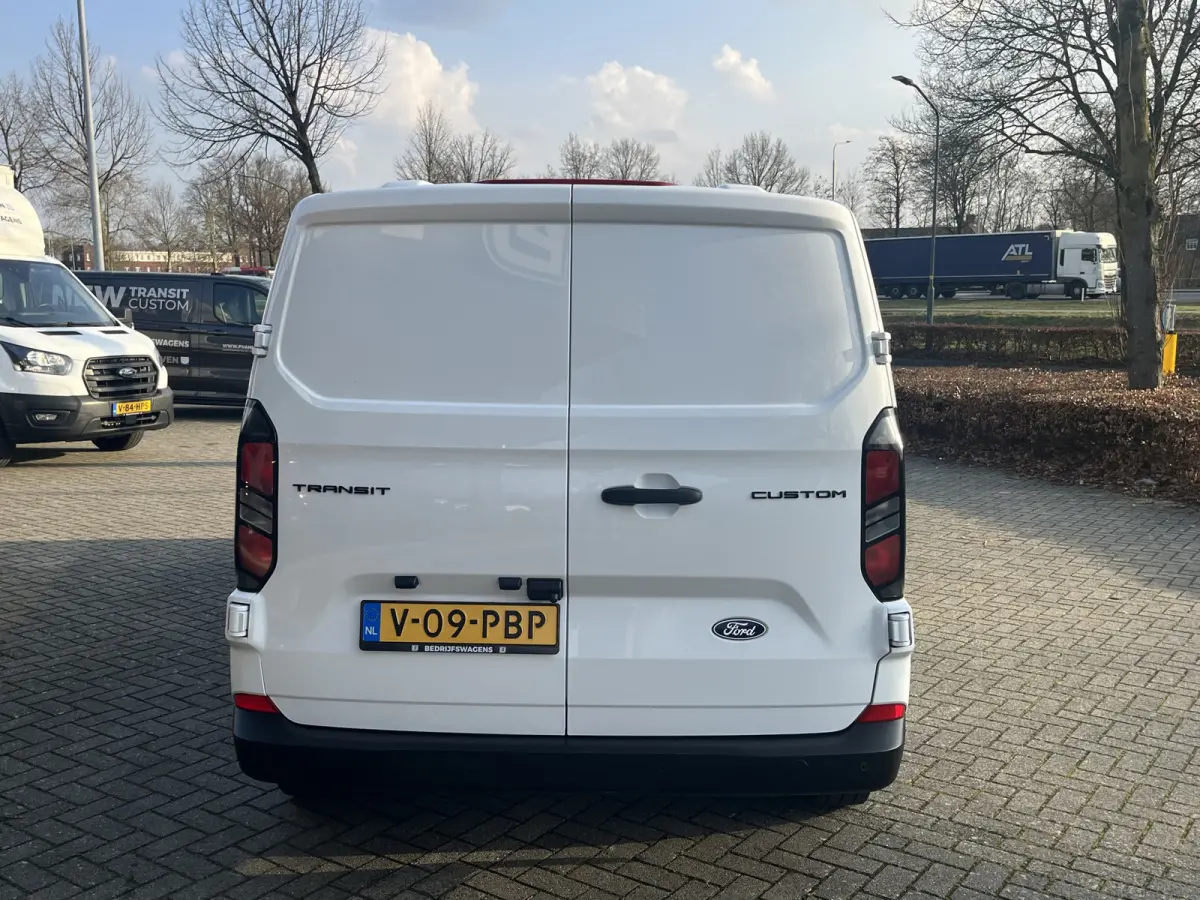 300 2.0 TDCI L2H1 Trend 136pk/100kW 6-bak | BPM VRIJ | Vol leder | 12'' Sync4 Apple CP, Android Auto | Camera | Laadruimtebescherming | Cruise | etc. etc.