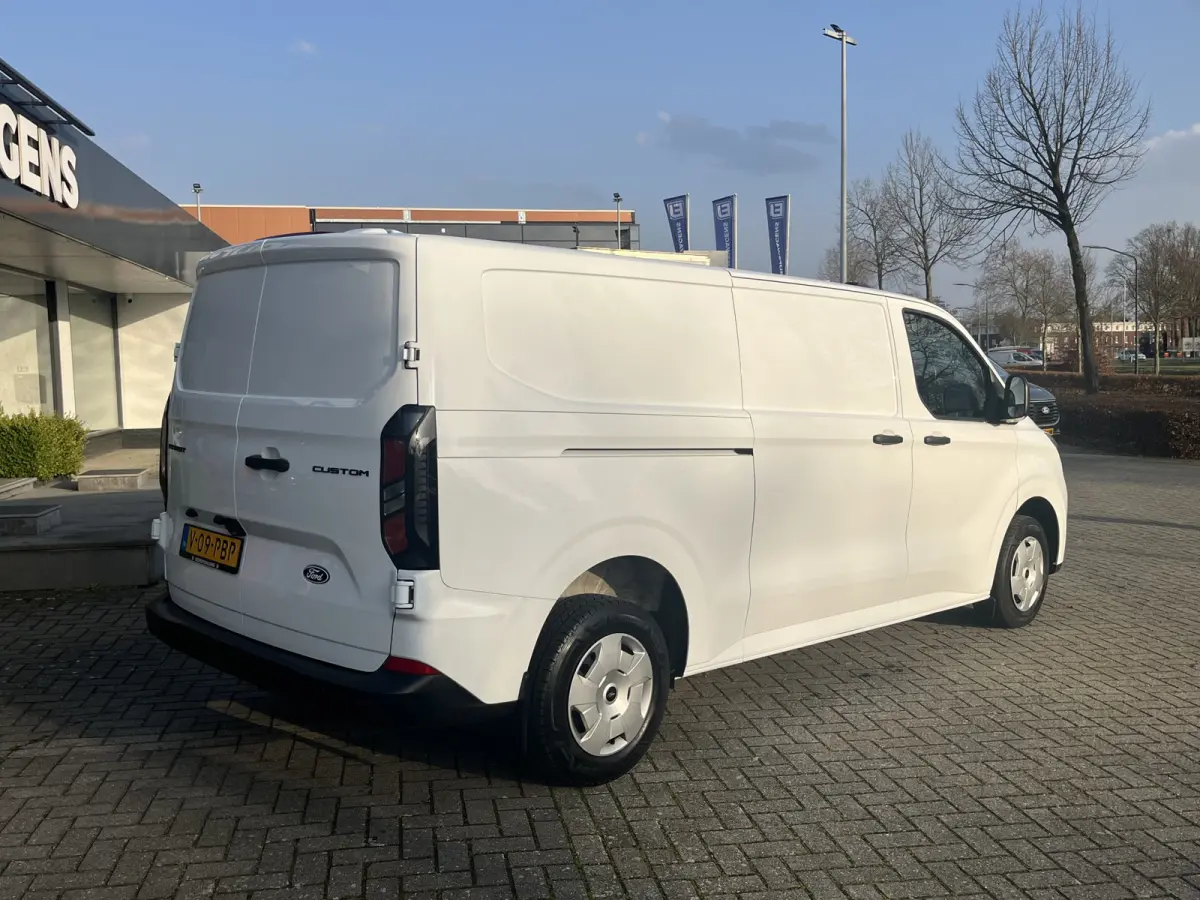 300 2.0 TDCI L2H1 Trend 136pk/100kW 6-bak | BPM VRIJ | Vol leder | 12'' Sync4 Apple CP, Android Auto | Camera | Laadruimtebescherming | Cruise | etc. etc.