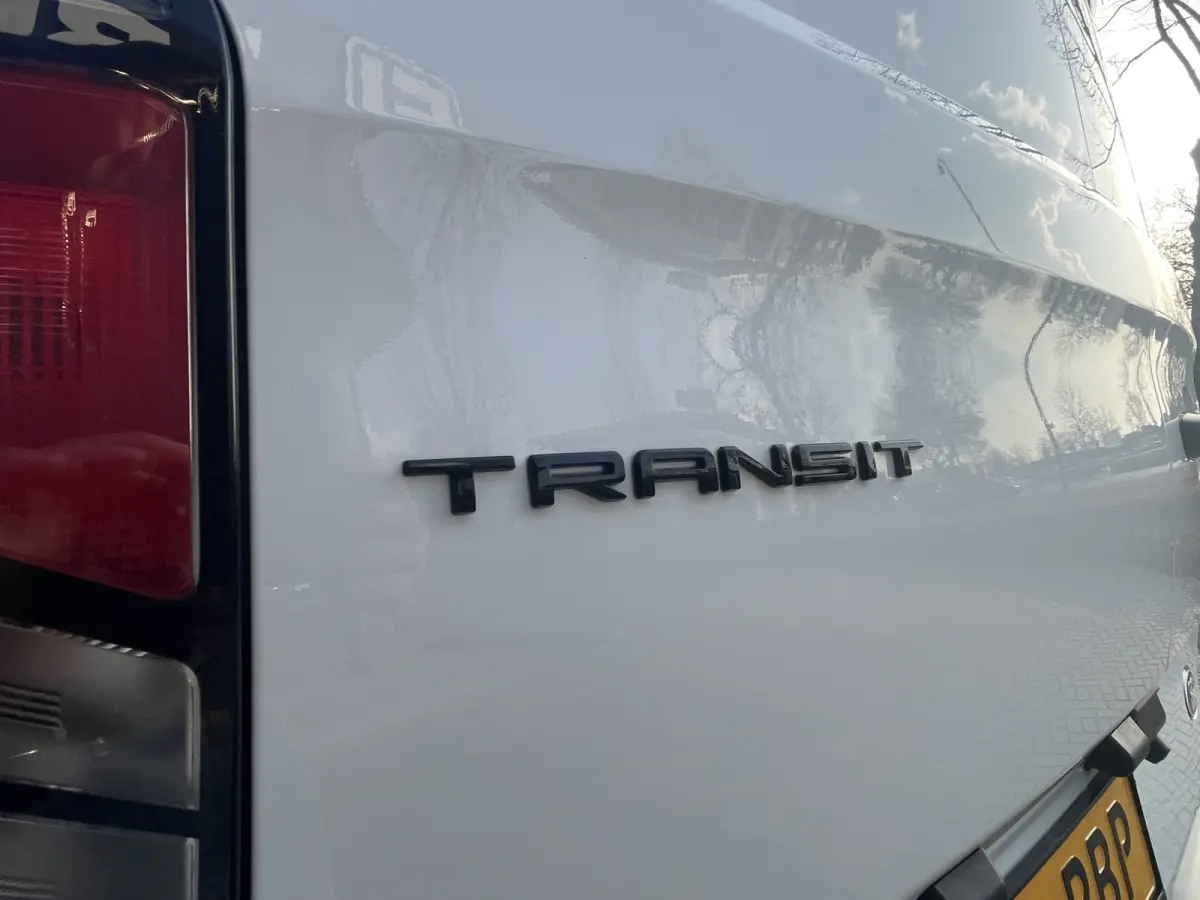 300 2.0 TDCI L2H1 Trend 136pk/100kW 6-bak | BPM VRIJ | Vol leder | 12'' Sync4 Apple CP, Android Auto | Camera | Laadruimtebescherming | Cruise | etc. etc.