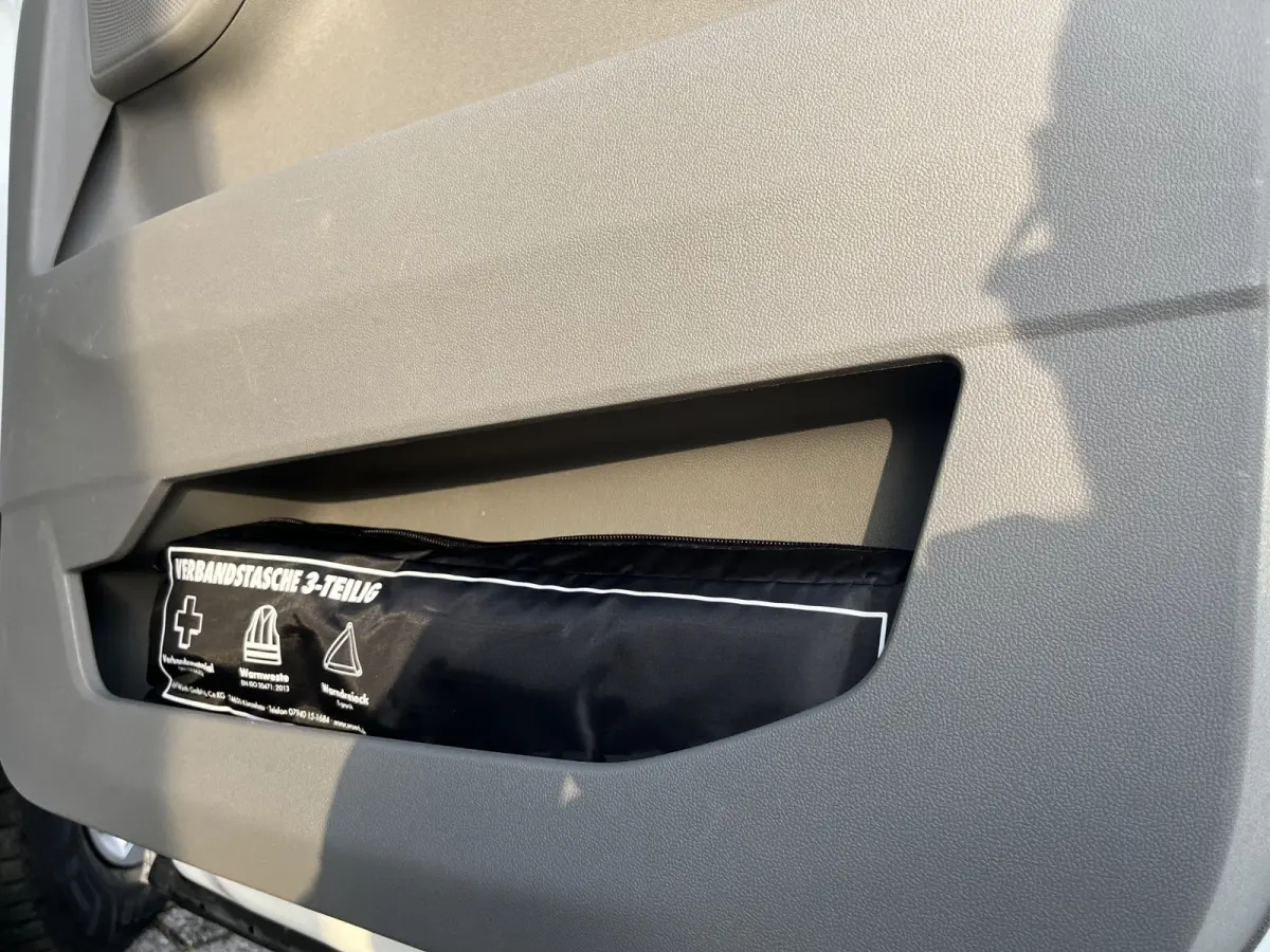 300 2.0 TDCI L2H1 Trend 136pk/100kW 6-bak | BPM VRIJ | Vol leder | 12'' Sync4 Apple CP, Android Auto | Camera | Laadruimtebescherming | Cruise | etc. etc.