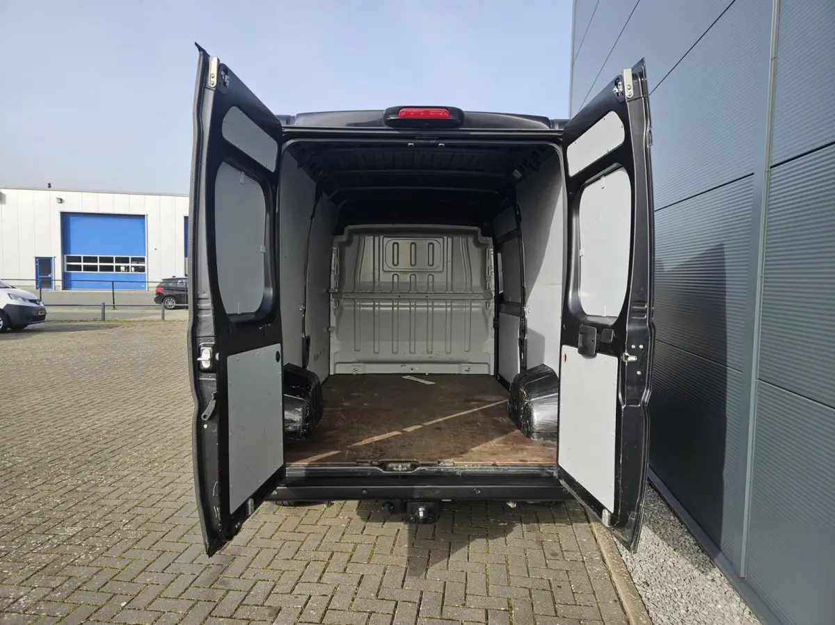 2.2D L2H2 Airco Camera Trekhaak 3000 kg trekgew