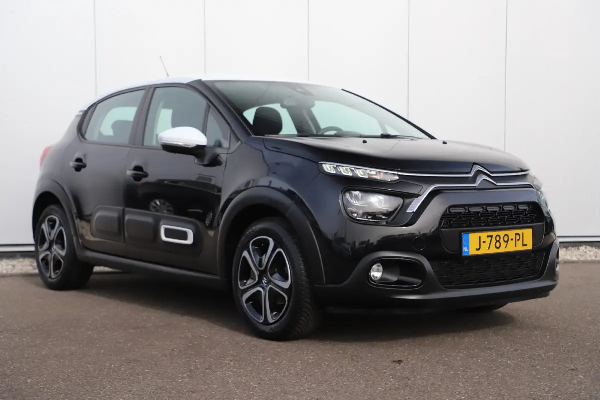 1.2 PureTech Feel Navigatie Carplay Android Climate Cruise Control Rijstrooksensor Parkeersensor All-season banden!