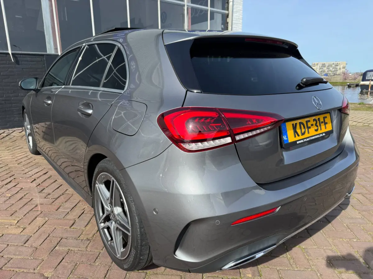 180 Business Solution AMG **PANODAK+STOELVERW+LED**