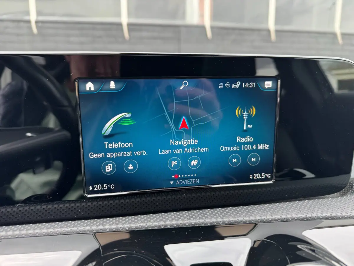 180 Business Solution AMG **PANODAK+STOELVERW+LED**