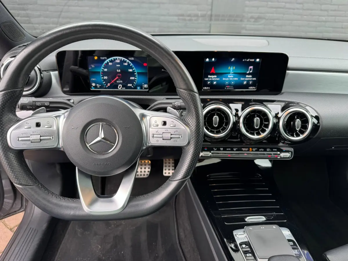 180 Business Solution AMG **PANODAK+STOELVERW+LED**