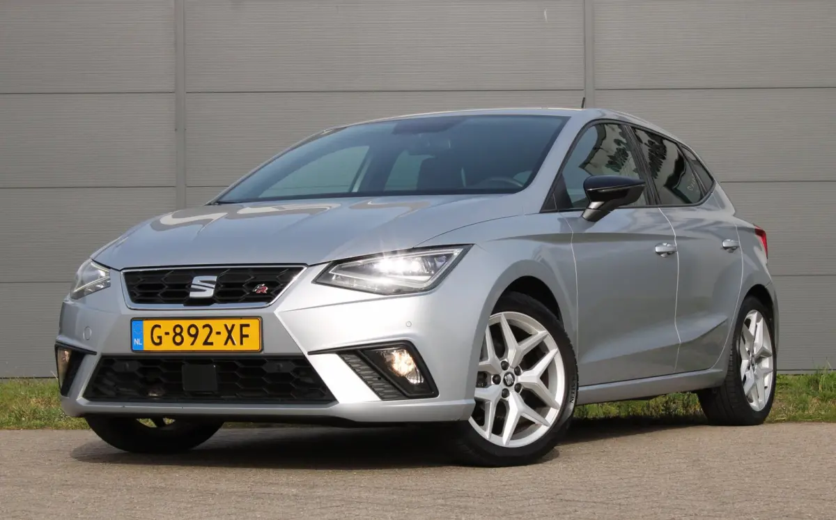 1.0 TSI FR BusinessIntense ClimateControl LED AllSeason BTW