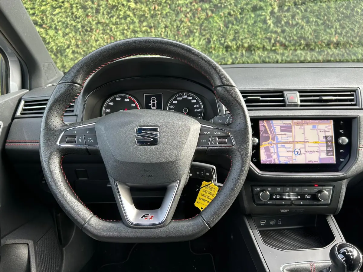 1.0 TSI FR BusinessIntense ClimateControl LED AllSeason BTW