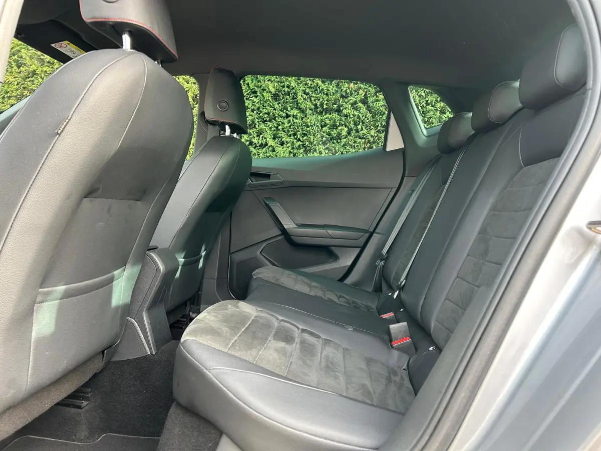 1.0 TSI FR BusinessIntense ClimateControl LED AllSeason BTW
