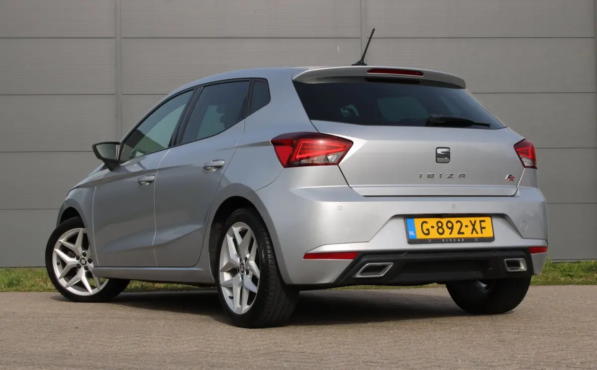 1.0 TSI FR BusinessIntense ClimateControl LED AllSeason BTW