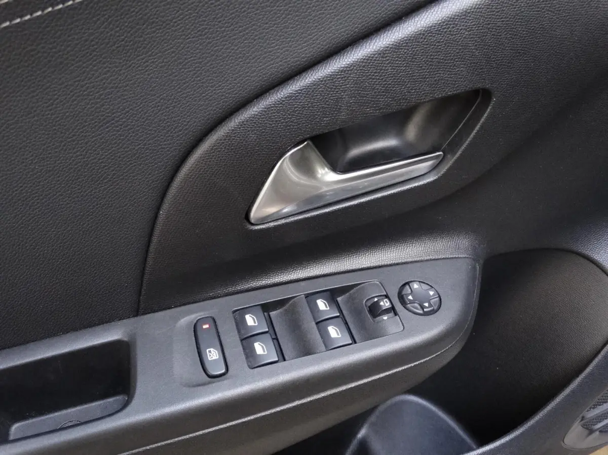 1.2 GS Line Carplay / PDC / Trekhaak/ Camera