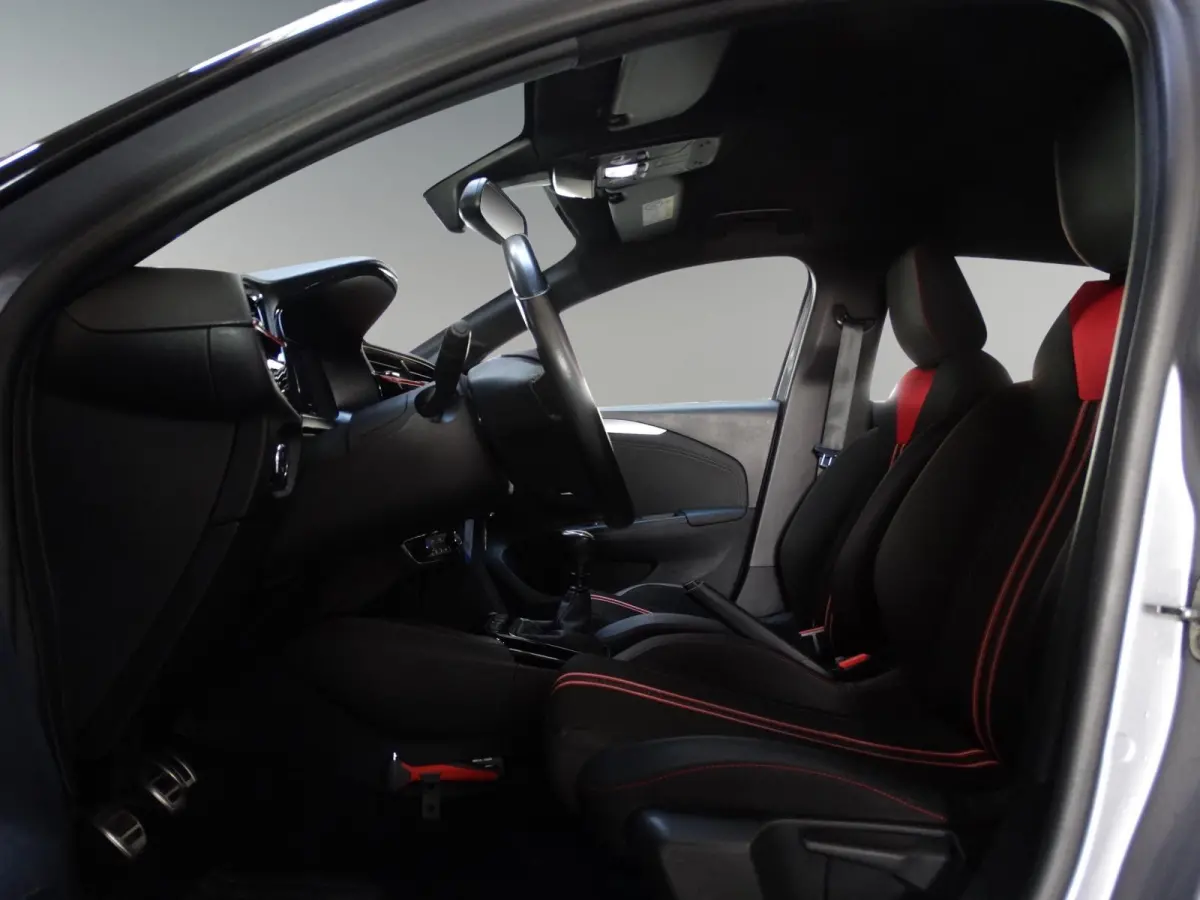 1.2 GS Line Carplay / PDC / Trekhaak/ Camera