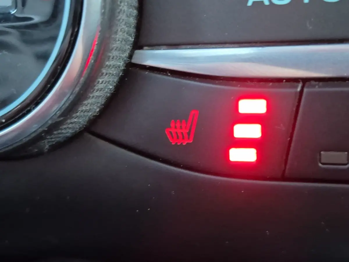 1.0 EcoBoost ST Line Business Winterpakket | Full LED | Camera | 18 inch lmv | Keyless | Parkeersensoren |