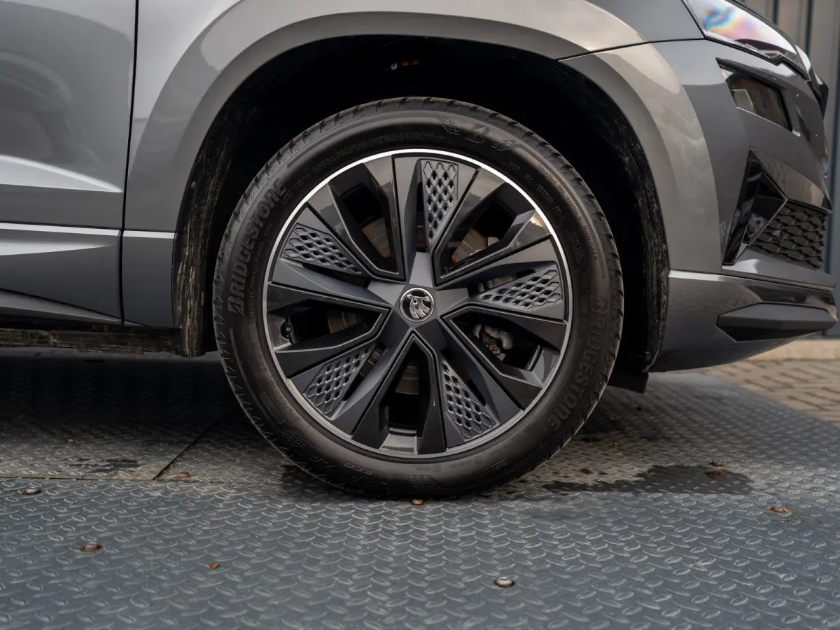 1.5 TSI ACT Sportline Business | Leder | Camera | Adapt. Cruise control | Stoel & Stuur verw. | Prijs Rijklaar!!