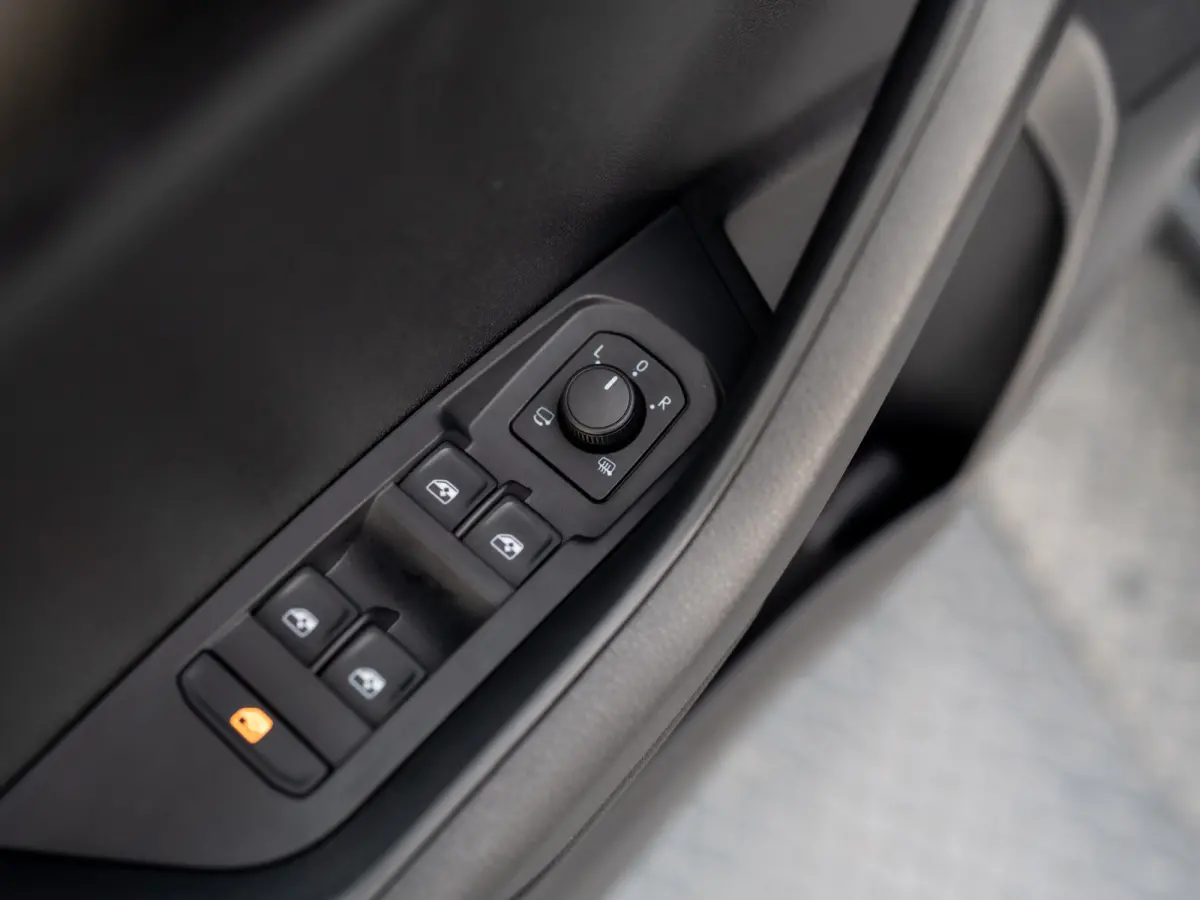 1.5 TSI ACT Sportline Business | Leder | Camera | Adapt. Cruise control | Stoel & Stuur verw. | Prijs Rijklaar!!