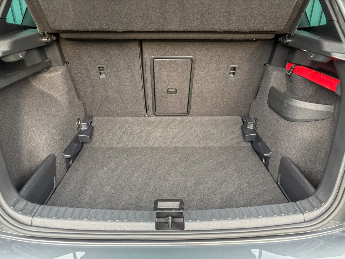 1.5 TSI ACT Sportline Business | Leder | Camera | Adapt. Cruise control | Stoel & Stuur verw. | Prijs Rijklaar!!