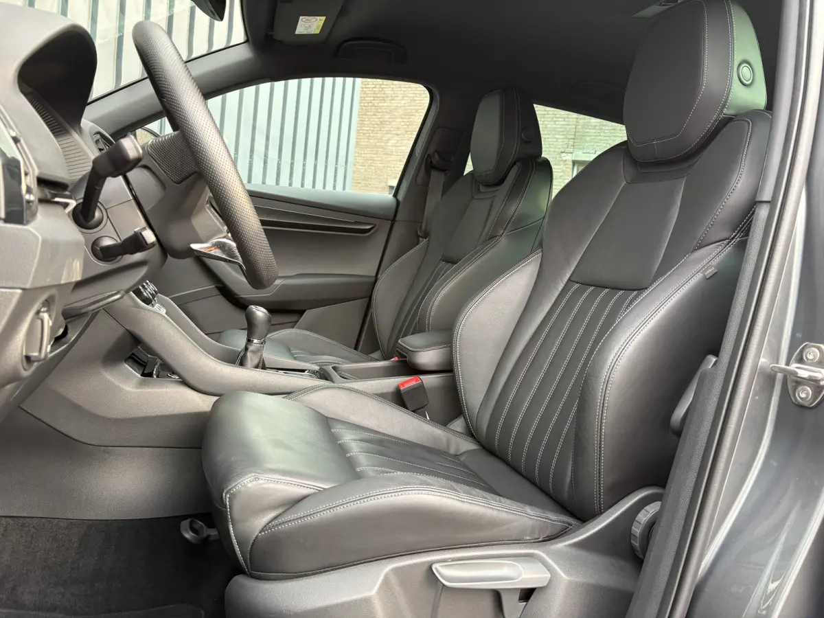 1.5 TSI ACT Sportline Business | Leder | Camera | Adapt. Cruise control | Stoel & Stuur verw. | Prijs Rijklaar!!