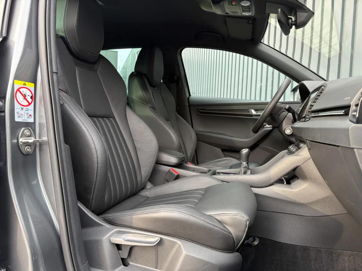 1.5 TSI ACT Sportline Business | Leder | Camera | Adapt. Cruise control | Stoel & Stuur verw. | Prijs Rijklaar!!