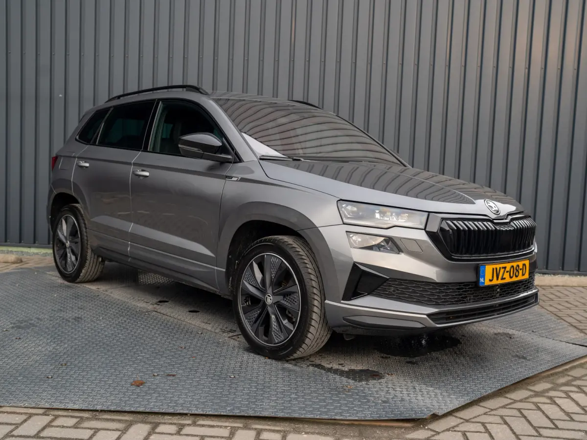 1.5 TSI ACT Sportline Business | Leder | Camera | Adapt. Cruise control | Stoel & Stuur verw. | Prijs Rijklaar!!