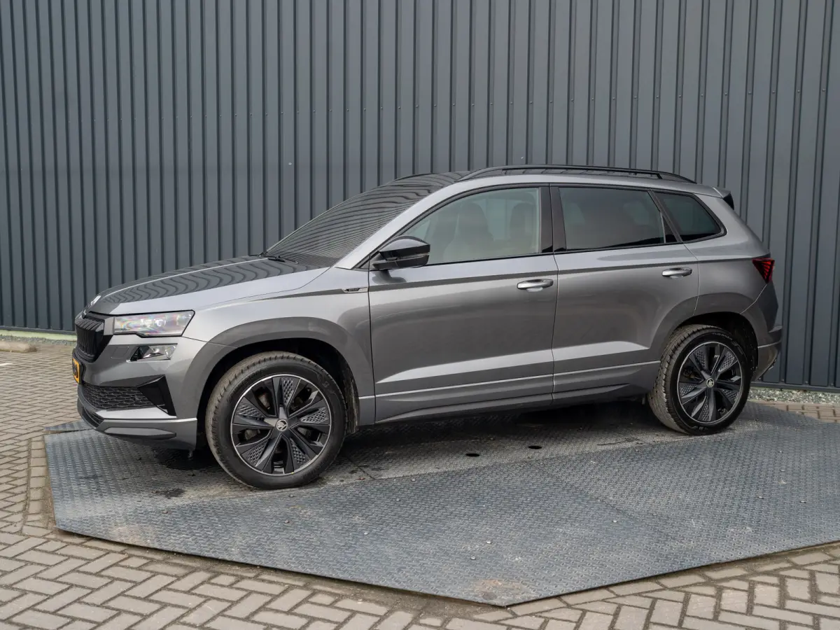1.5 TSI ACT Sportline Business | Leder | Camera | Adapt. Cruise control | Stoel & Stuur verw. | Prijs Rijklaar!!