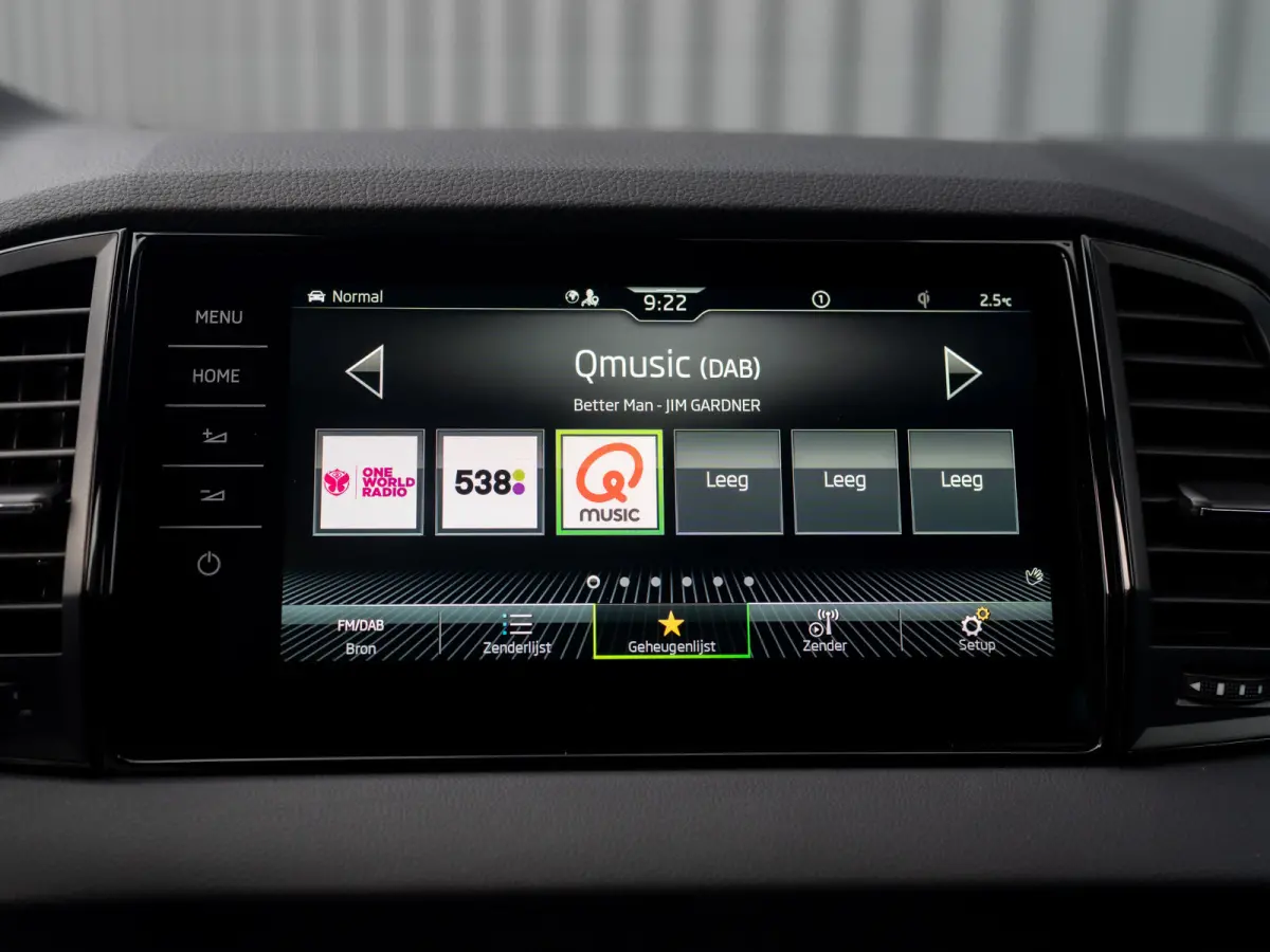 1.5 TSI ACT Sportline Business | Leder | Camera | Adapt. Cruise control | Stoel & Stuur verw. | Prijs Rijklaar!!