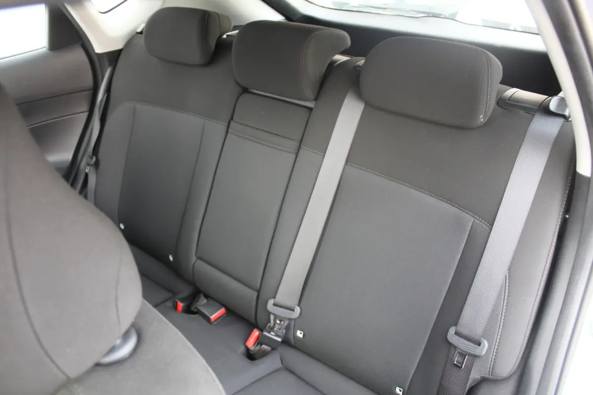 1.6 GDI HEV Comfort Keyless entry Airco l Cruise control l Navigatie l AppleCarPlay/AndroidAuto l Parkeer camera