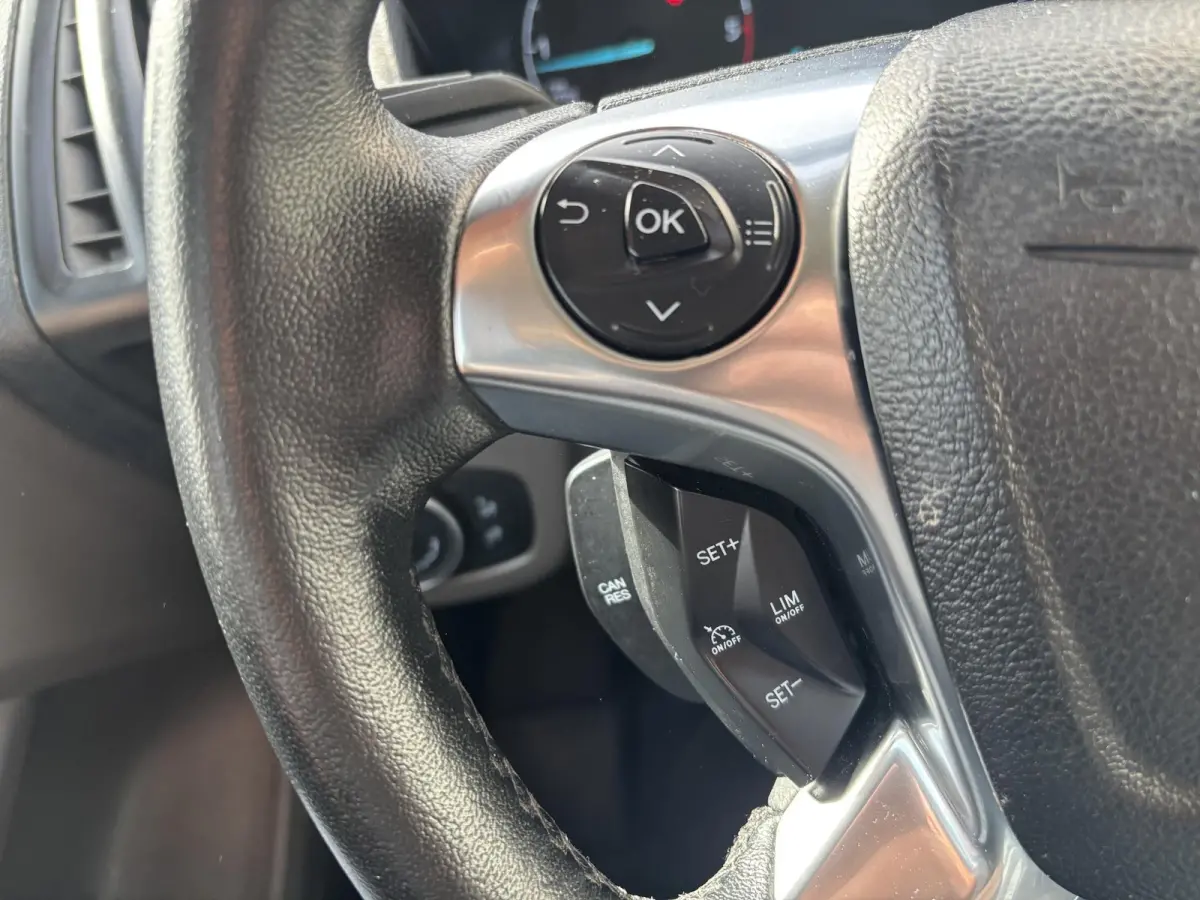 1.5 EcoBlue L2H1*A/C*CRUISE*NAVI*CAMERA*SYNC*LANG*