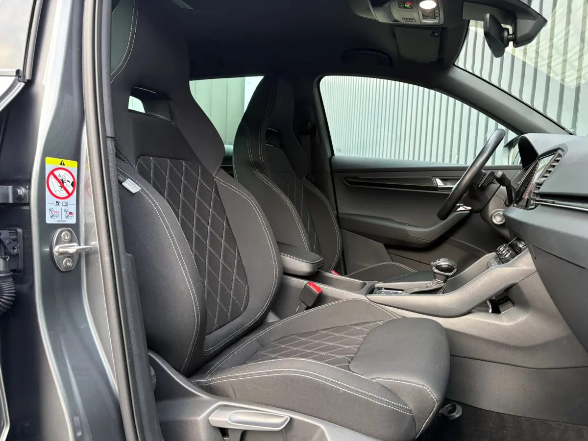 1.5 TSI ACT Sportline Business | Elk. A-klep | Camera | Lane Assist | Stoel & Stuur verw. | Prijs Rijklaar!!