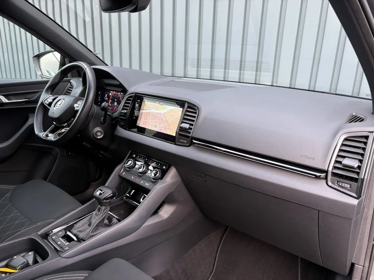 1.5 TSI ACT Sportline Business | Elk. A-klep | Camera | Lane Assist | Stoel & Stuur verw. | Prijs Rijklaar!!