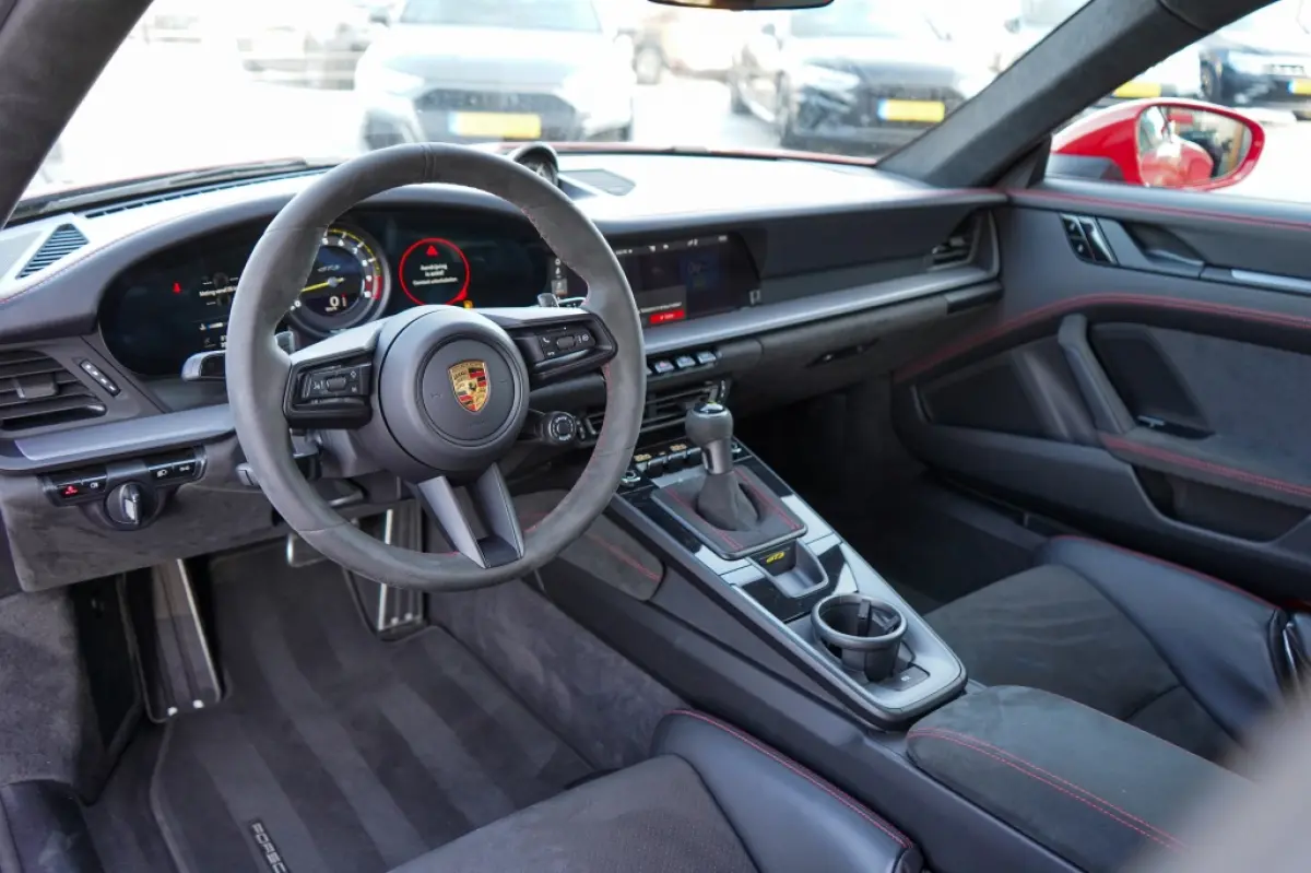 992 4.0 GT3 Clubsport | Buckets | Sport Chrono | Approved tot 20