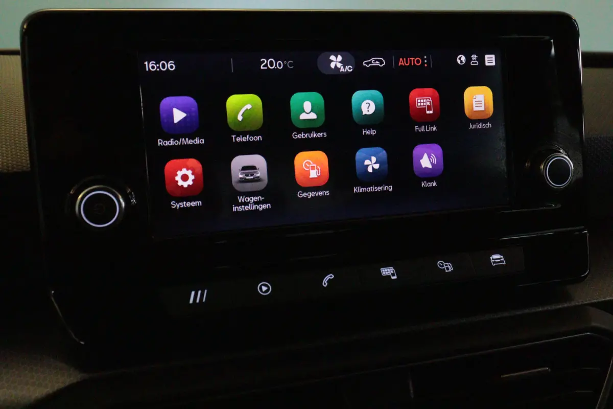 1.0 TSI Style Business | APPCONNECT | CLIMA | PDC ACHTER | ADAP CRUISE | LMV |