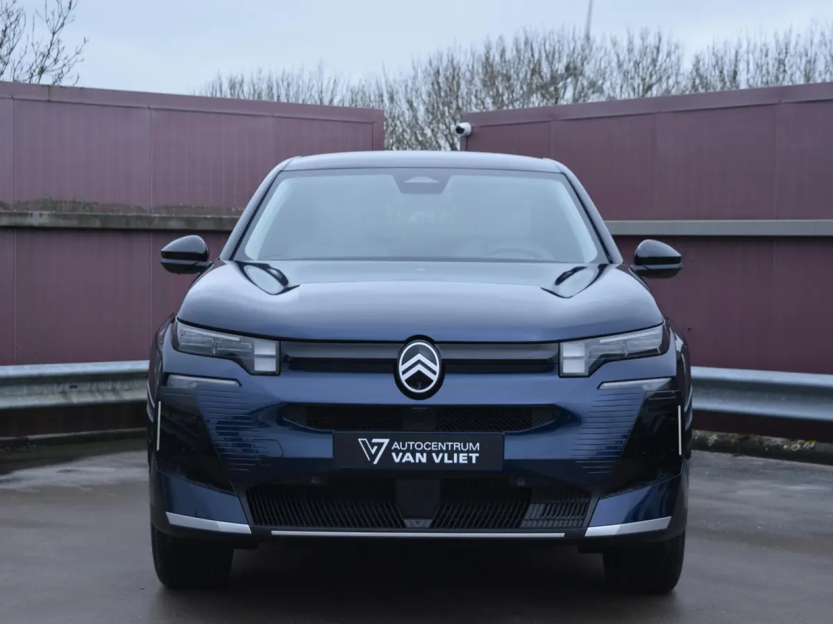 1.2 Hybrid 145 Max Ambiance Hype Grey | Two Tone Perla Nera Black | Electrische achterklep | Parkeersensoren met camera | Nieuw!
