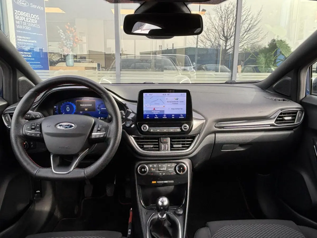 1.0 EcoBoost ST-Line 125PK Winterpack Cruise Camera Navi Climate Parkeersensoren Full-LED Privacy Glass *Sportief*