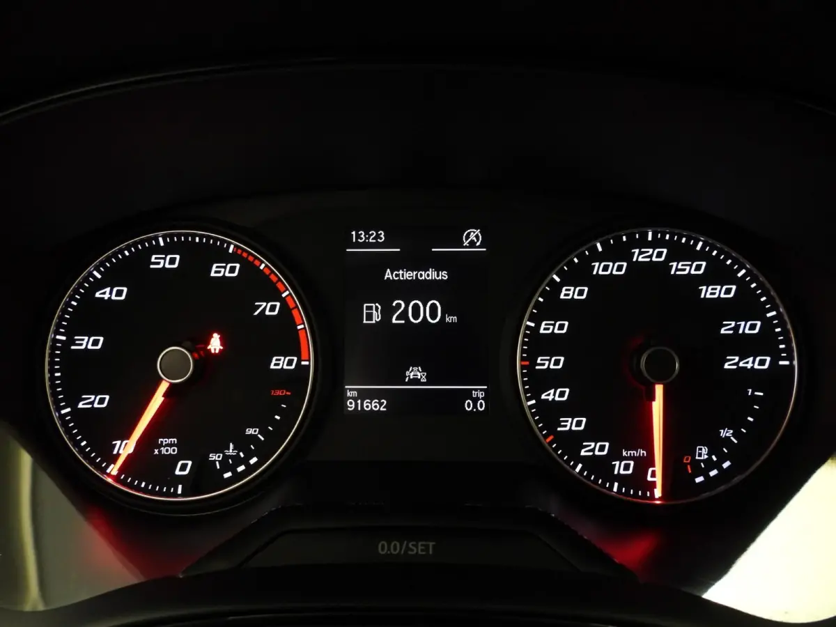 1.0 TSI Style NAVI/CLIMA/CRUISE/LED/17"LMV!