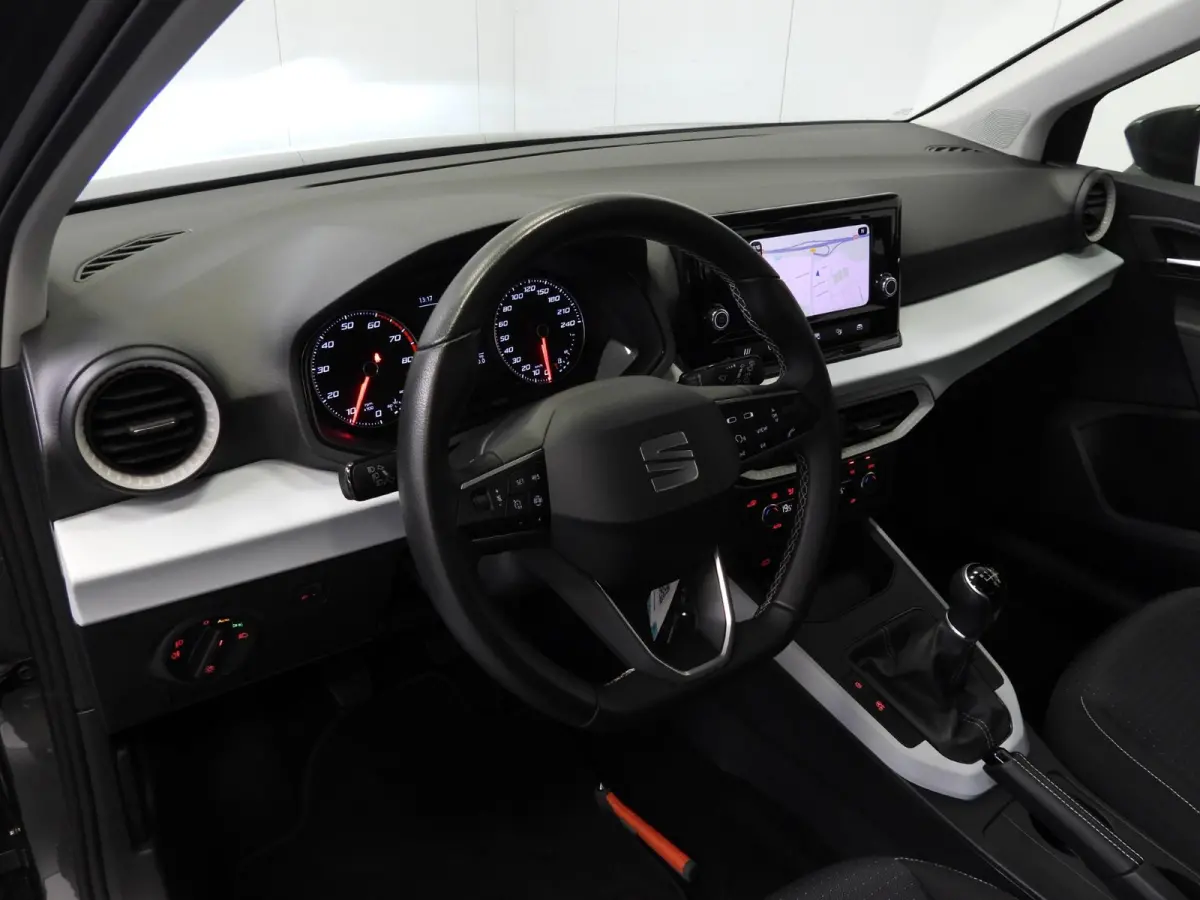 1.0 TSI Style NAVI/CLIMA/CRUISE/LED/17"LMV!