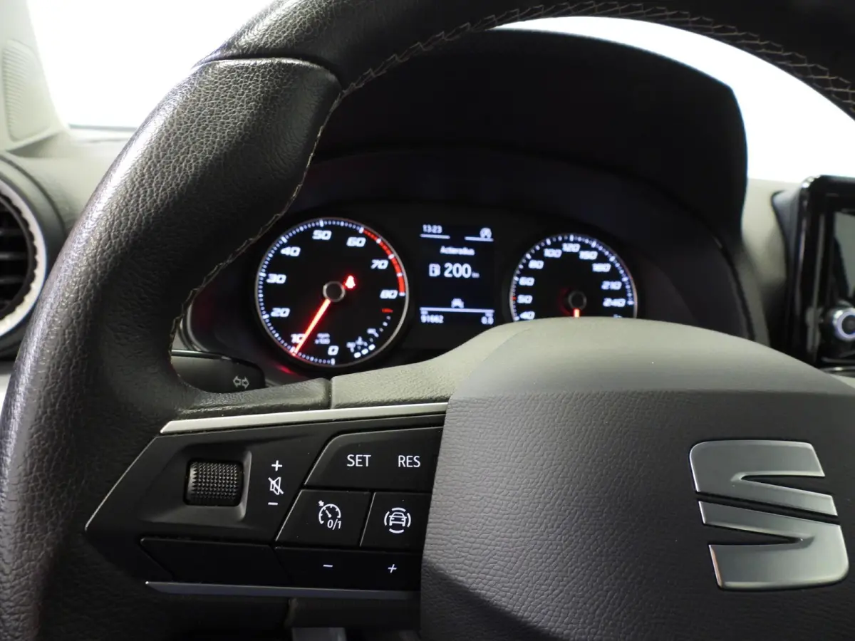 1.0 TSI Style NAVI/CLIMA/CRUISE/LED/17"LMV!
