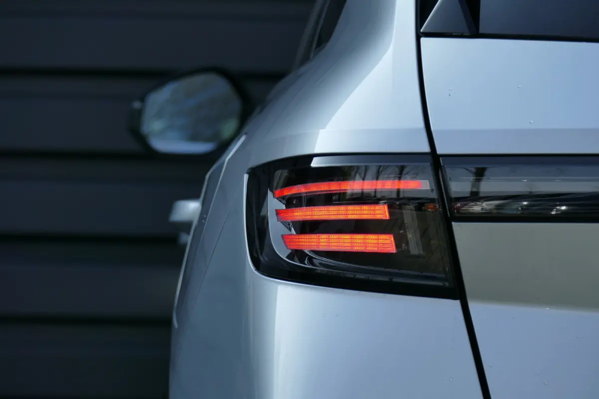 1.6 TURBO 195PK PLUG-IN HYBRID GS AUTOMAAT / NAVI / CLIMA / PDC / 19"LMV / CAMERA V+A / AFN. TREKHAAK / AGR / FOCAL / KEYLESS / FULL-LED / WINTERPAKKET /  BLUETOOTH / ADAPT. CRUISECONTROL / 