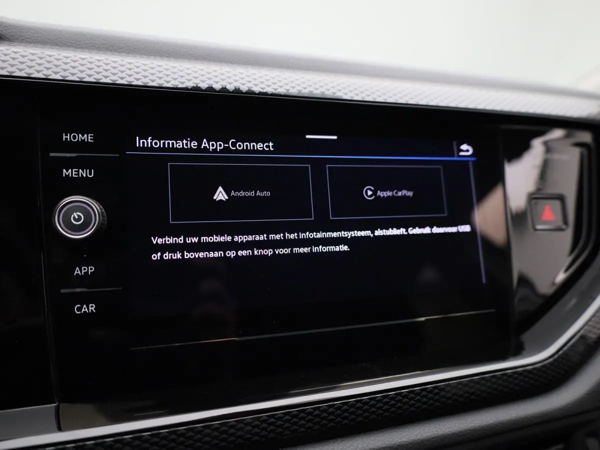 1.0 TSI Life Edition 95 PK| Origineel Nederlands | 1e Eigenaar | Parkeersensoren Achter | Achteruitrijcamera | Apple Carplay | Android Auto | Privacy Glas | 17 Inch Velgen