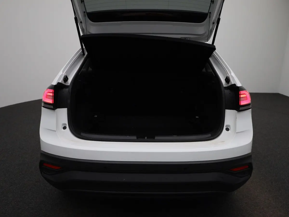1.0 TSI Life Edition 95 PK| Origineel Nederlands | 1e Eigenaar | Parkeersensoren Achter | Achteruitrijcamera | Apple Carplay | Android Auto | Privacy Glas | 17 Inch Velgen