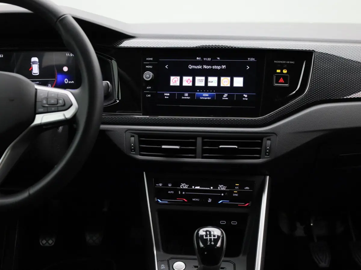 1.0 TSI Life Edition 95 PK| Origineel Nederlands | 1e Eigenaar | Parkeersensoren Achter | Achteruitrijcamera | Apple Carplay | Android Auto | Privacy Glas | 17 Inch Velgen
