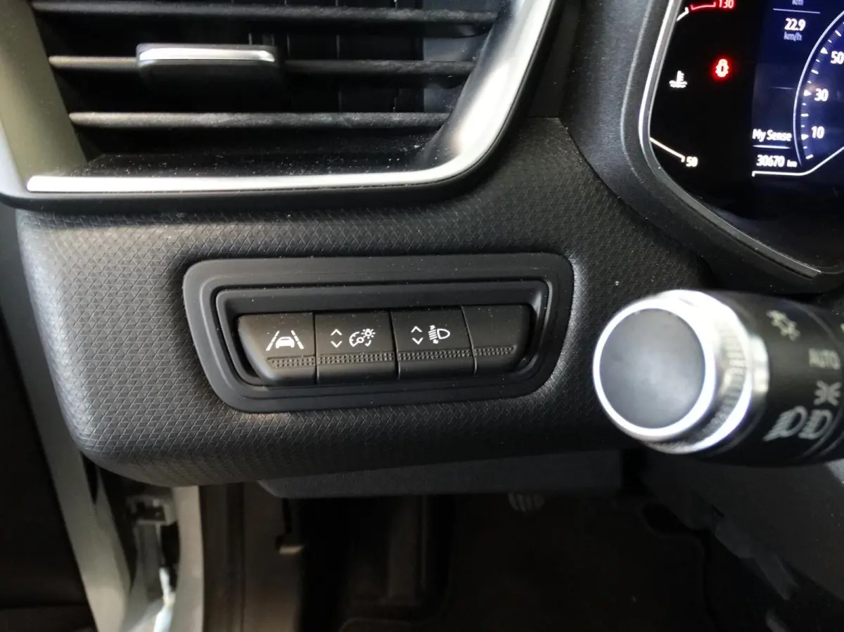 1.0 TCe Intens Carplay / Cruise / pdc /